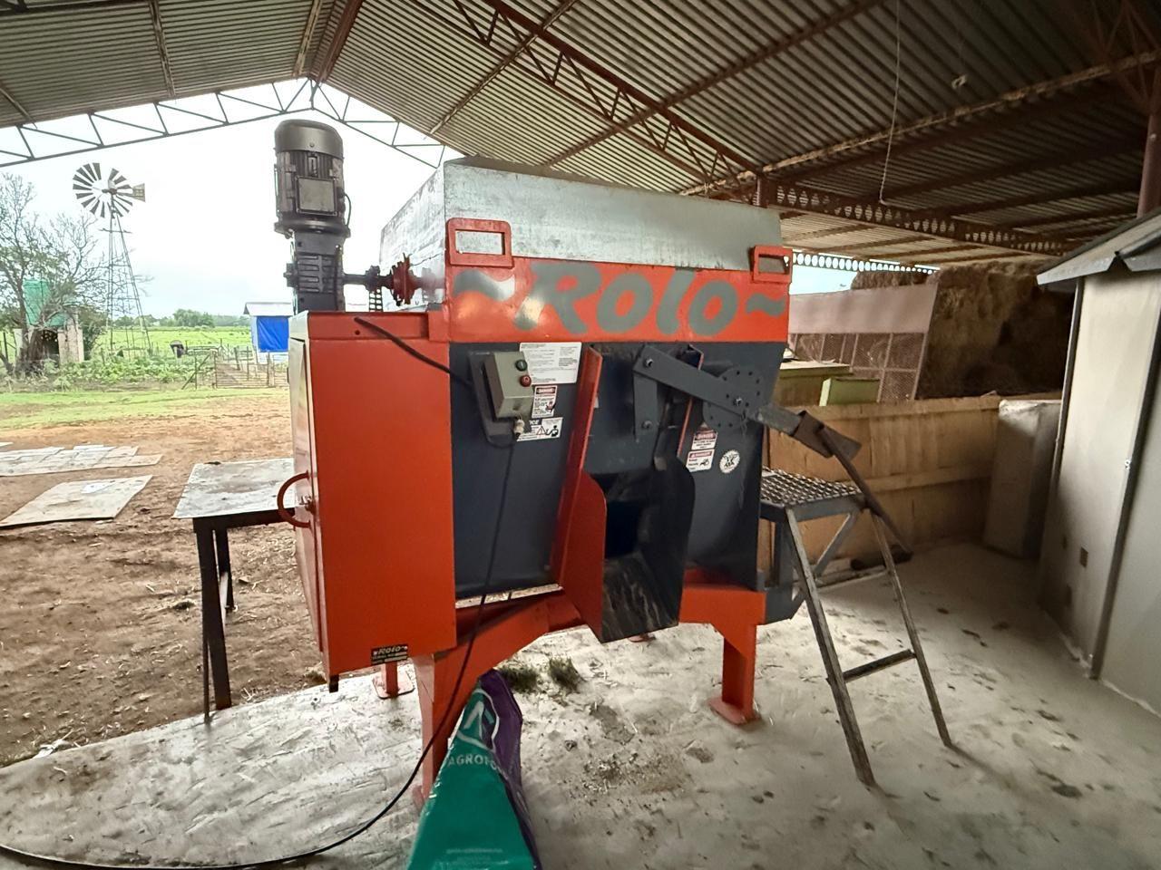 1.7m³ Feed Mixer for Sale