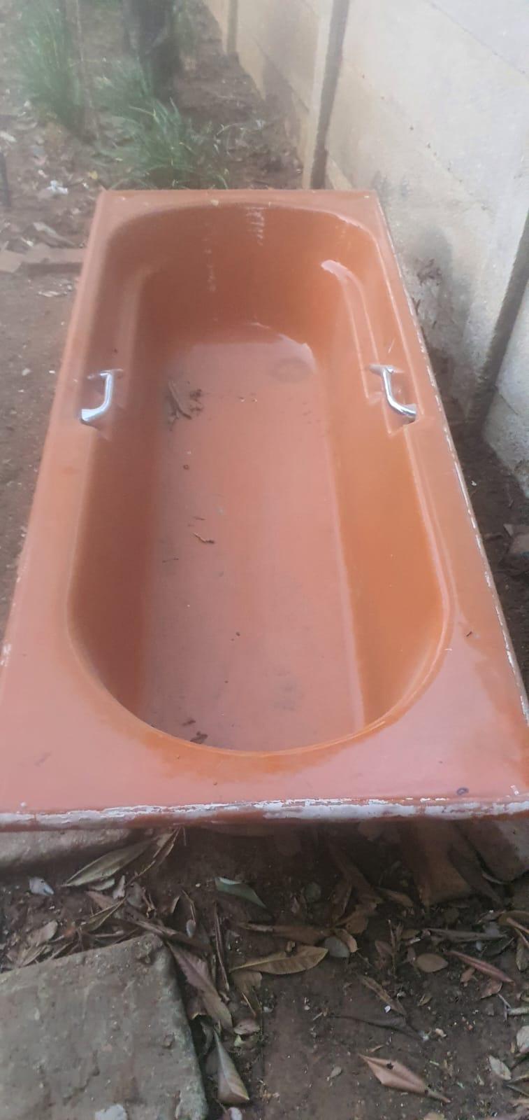 Cast Iron bathtub