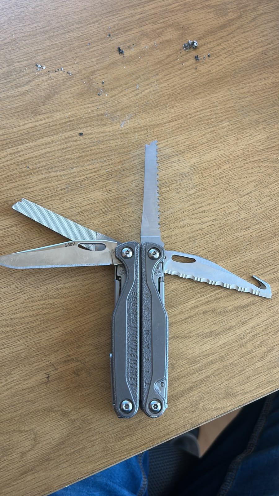 Leatherman Titanium Charge