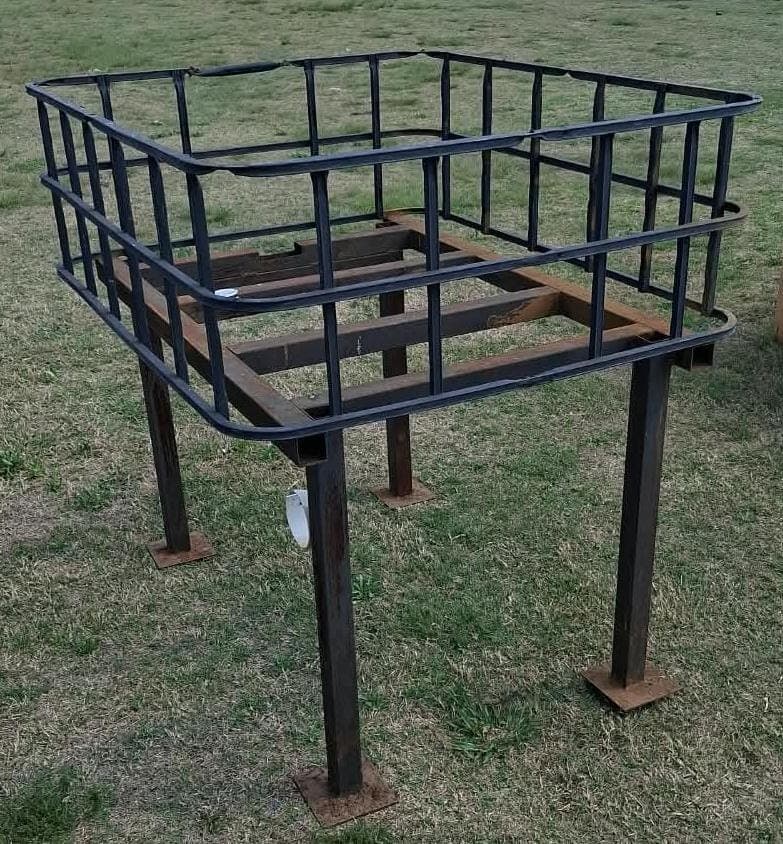Black Metal Animal Feeder Cage