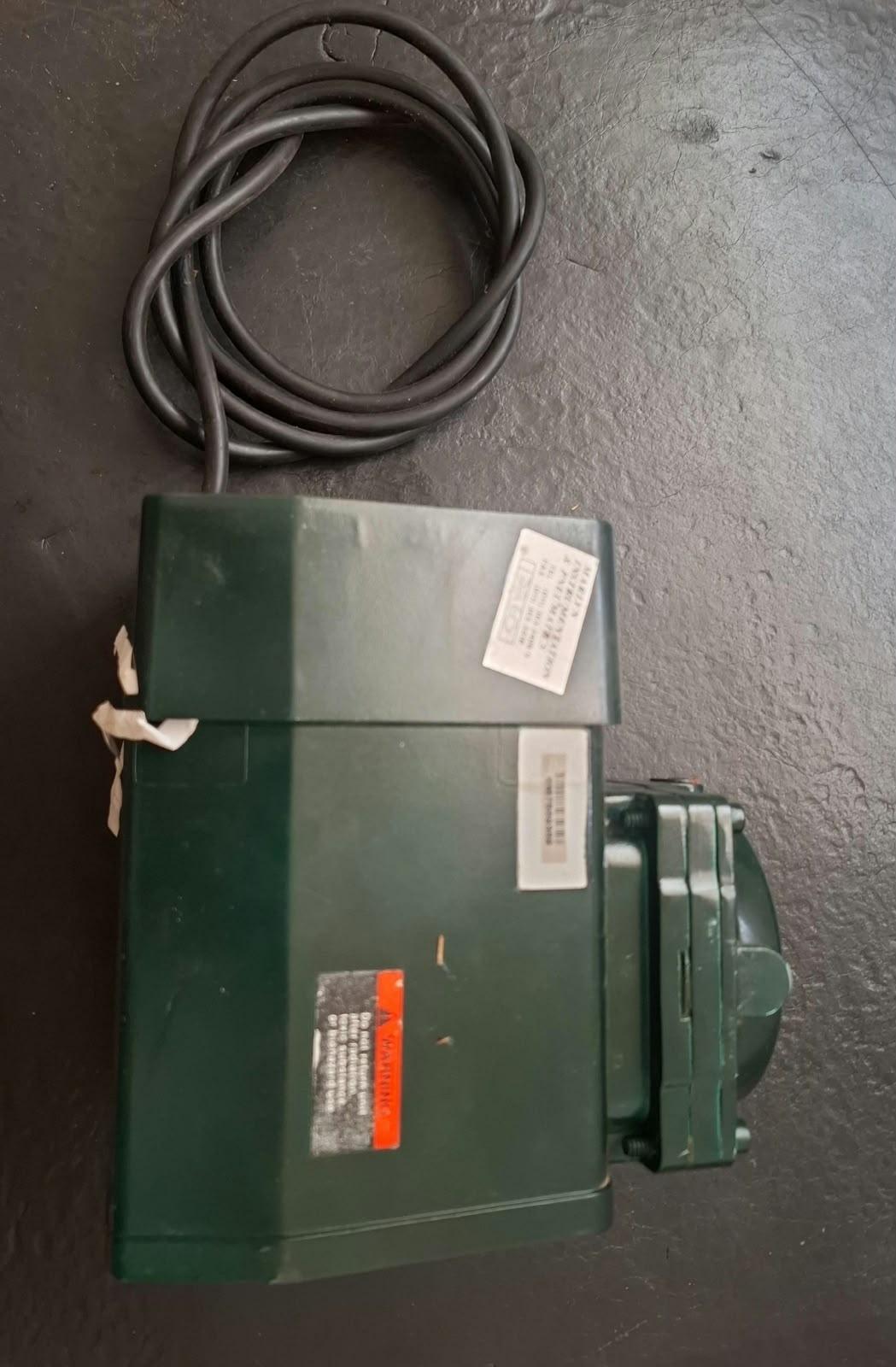 Vacuum pump