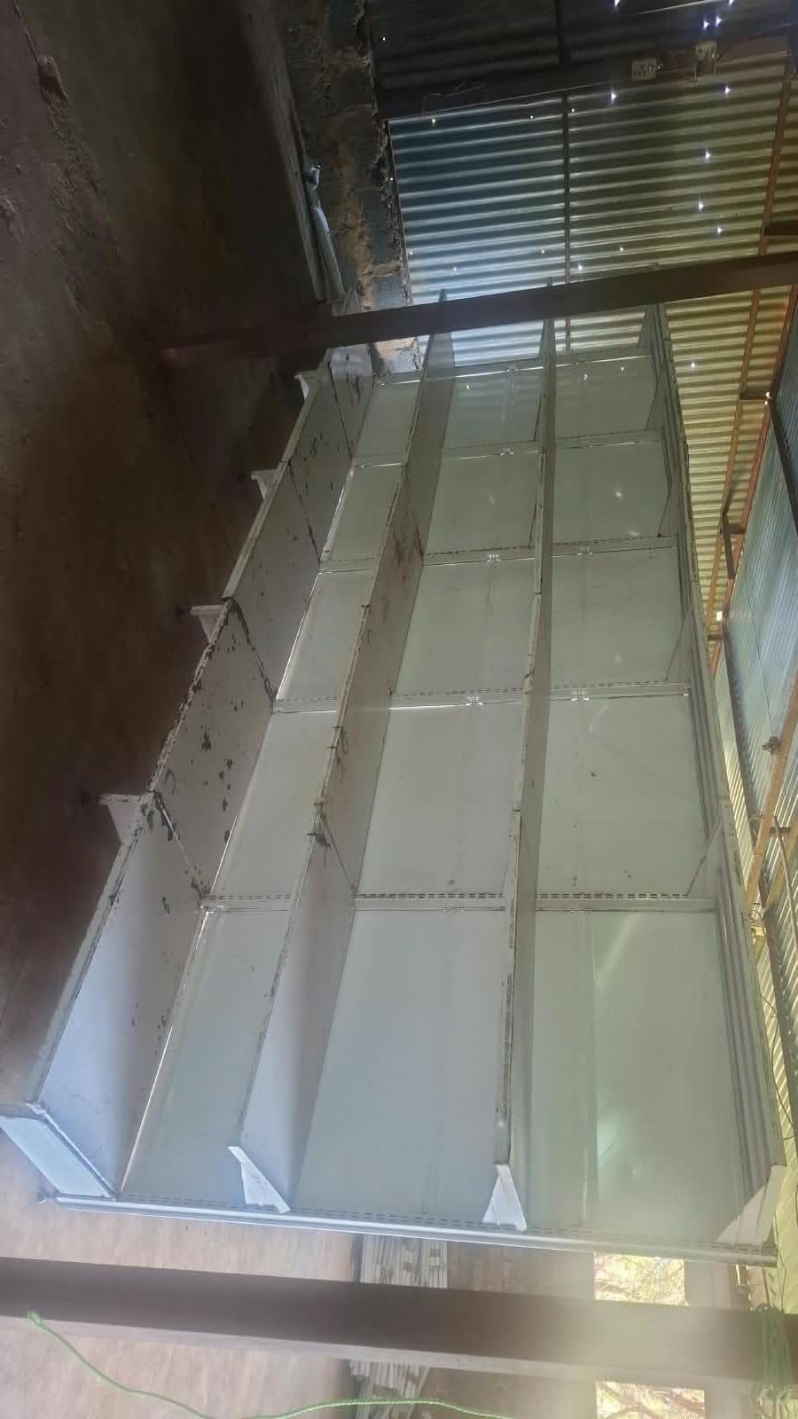 Gondola shelving x 5
